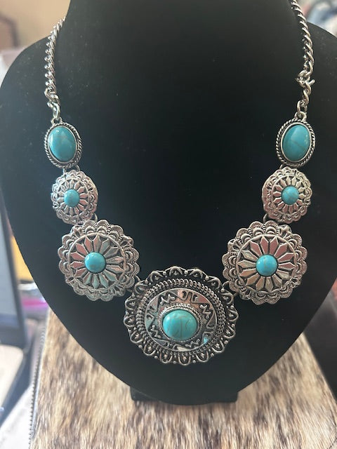 Fashion Concho 14" Necklace