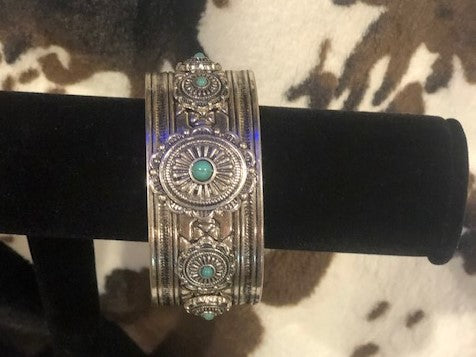 Silver Cuff Bracelet Howlite Turquoise