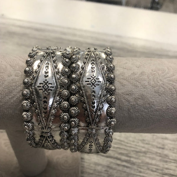 Western Silver Tone Stretch Bracelet